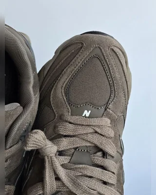 New Balance 9060 Gore Tex • Brown • — головне фото товару