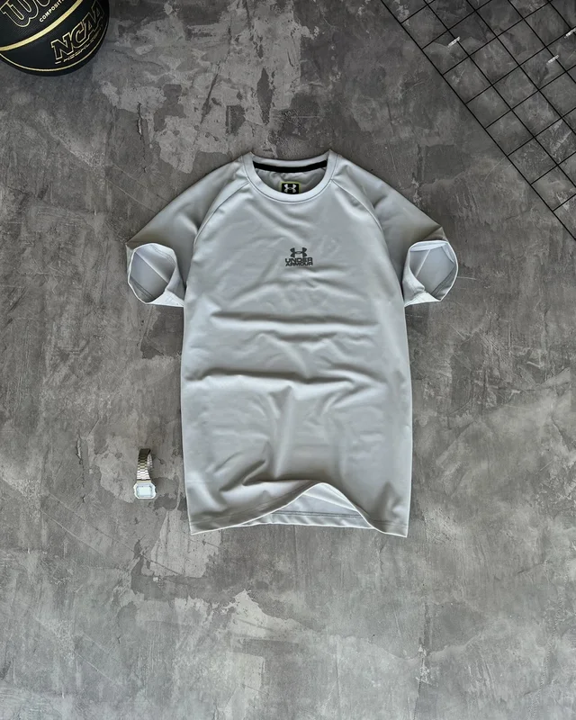 Футболка Under Armour — головне фото товару