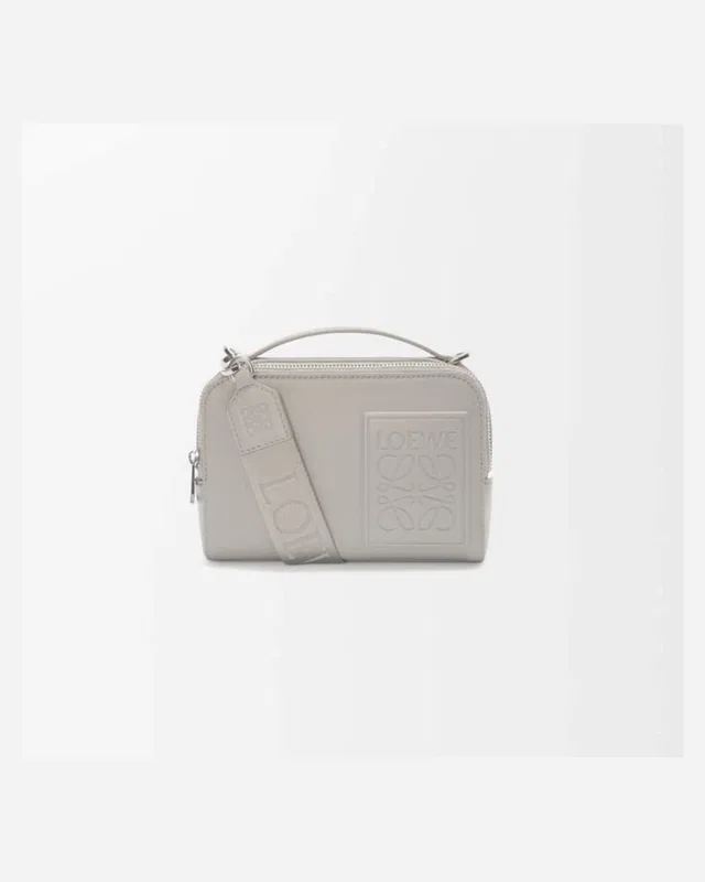 Loewe Mini crossbody camera bag Silver — головне фото товару