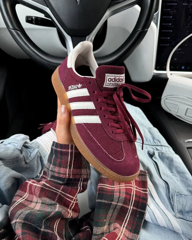 Adidas Handball Spezial Shadow Red 39 — головне фото товару