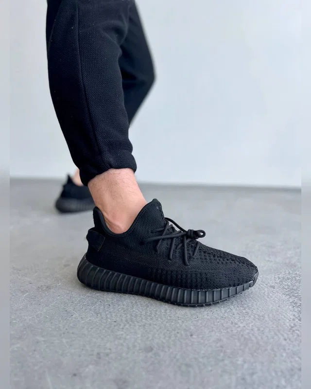 Adidas Yeezy v2 черн — головне фото товару