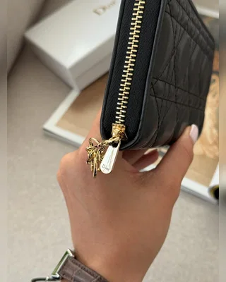 Dior Christian Dior Lady Dior Voyageur Wallet Black 20 х 10 х 3 — головне фото товару