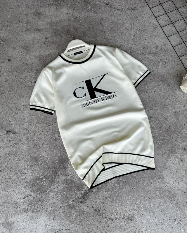 Футболка Calvin Klein — головне фото товару