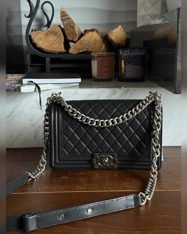 Chanel Medium Boy Black/Silver Caviar RHW Коробка магніт 24.5х14х8 — головне фото товару