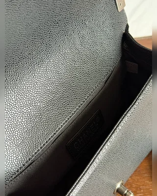 Chanel Medium Boy Black Silver Caviar RHW Коробка магніт 24.5х14х8 — головне фото товару