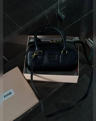 Miu Miu Arcadie Leather Bag Black [оригінальна коробка] 21 х 10.5 х 7 — головне фото товару