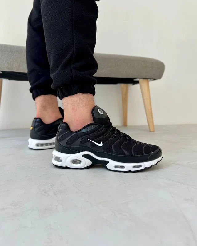 Nike Nk tn black white 2.0. — головне фото товару
