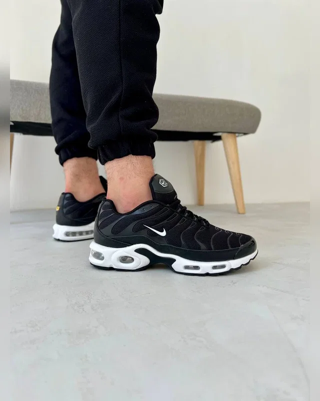 Nike Nk tn black white 2.0. — головне фото товару