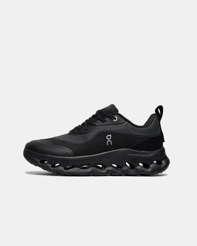 On x Loe. All Black — головне фото товару