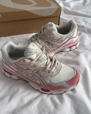 Asics Gel-NYC 'Cream Mineral Beige Pink' 1203A383-104 — головне фото товару