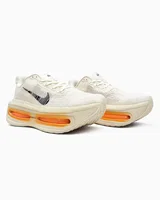 Nike Zoom Vomero Premium Sail Coconut Milk/Orange — головне фото товару