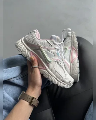 Nike V5 RNR White Pink — головне фото товару