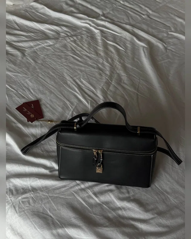 Loro Piana Extra Bag L27 Black 27 x 17 x 10 — головне фото товару