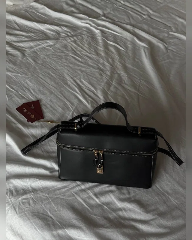 Loro Piana Extra Bag L27 Black 27 x 17 x 10 — головне фото товару