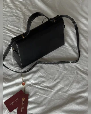Loro Piana Extra Bag L27 Black 27 x 17 x 10 — головне фото товару