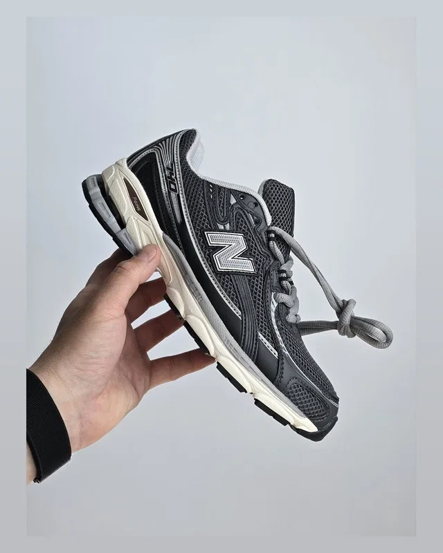 New Balance 740 • Grey • — головне фото товару