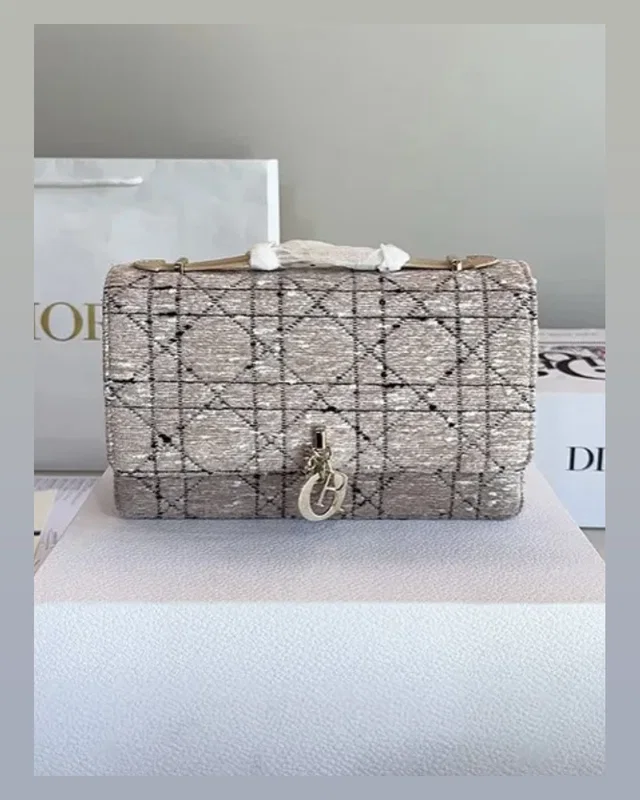 Dior Beige Tweed with Cannage — головне фото товару
