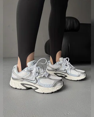 Nike V5 RNR White Silver Blue — головне фото товару