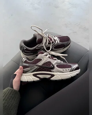 Nike V5 RNR Burgundy Grey — головне фото товару