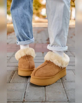 UGG Coquette Ultra Mini Platform Chestnut Fur — головне фото товару