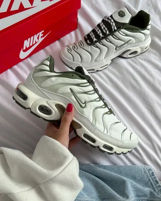 Nike Air Max Plus 'Light Bone Olive' FB9722-001 — головне фото товару