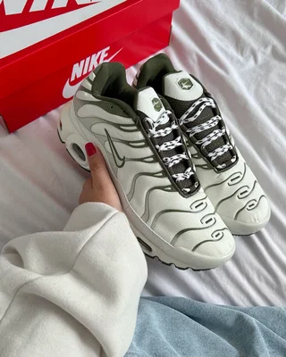 Nike Air Max Plus 'Light Bone Olive' FB9722-001 — головне фото товару