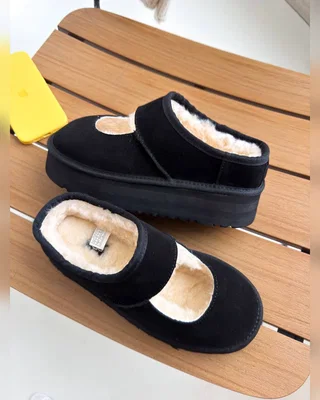 UGG Bea Mary Jane Black — головне фото товару