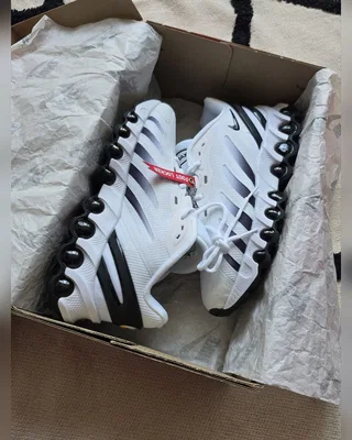 Nike Air Max DN8 • White Black • — головне фото товару
