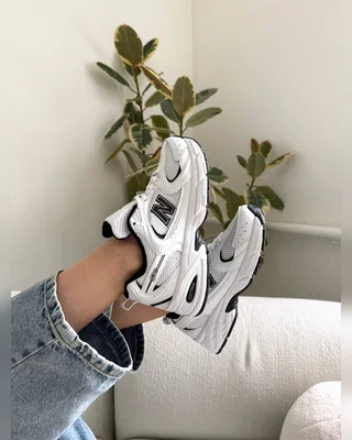New Balance 530 white black — головне фото товару