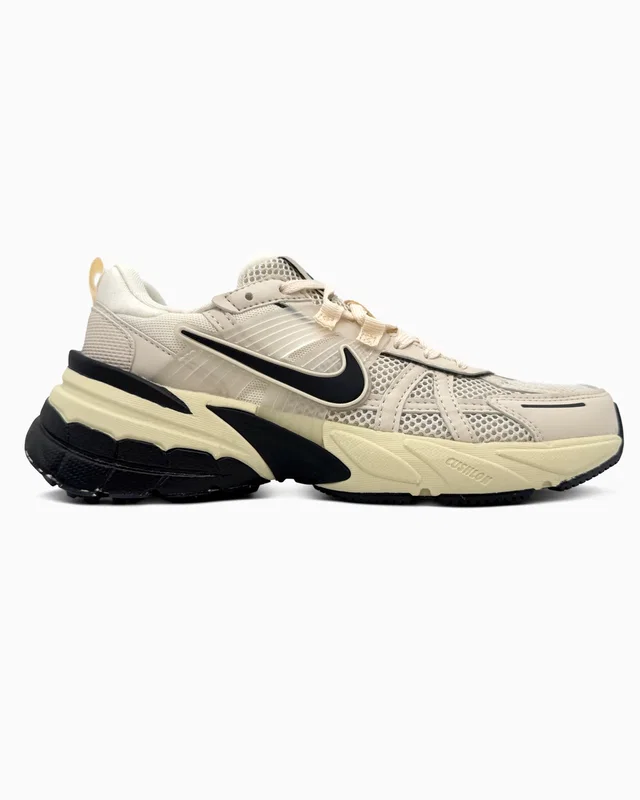 Nike V2K Runtekk Beige/Black — головне фото товару