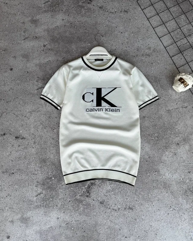 Футболка Calvin Klein — головне фото товару