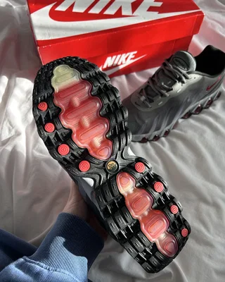 Nike Air Max DN8 'Iron Grey' FQ7860-005 — головне фото товару