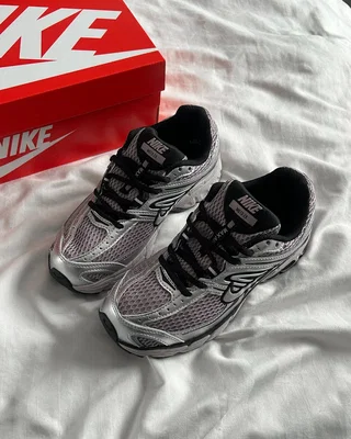 Nike Air Max Moto 2K silver — головне фото товару