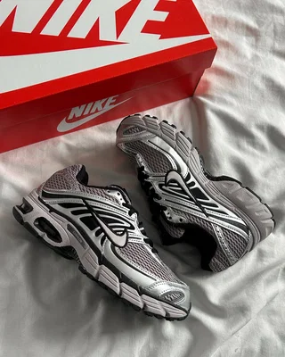 Nike Air Max Moto 2K silver — головне фото товару