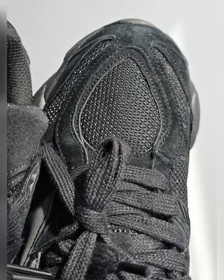 New Balance 9060 • Black • — головне фото товару