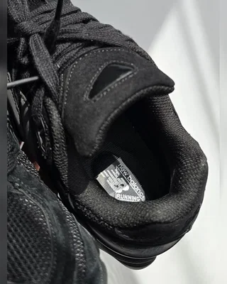 New Balance 9060 • Black • — головне фото товару