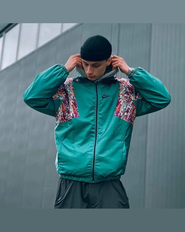 Nike Вітровка old school — головне фото товару
