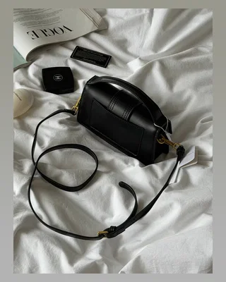 Jacquemus Le Bambino Handbag With Adjustable Crossbody Black 20 х 10 х 6 — головне фото товару
