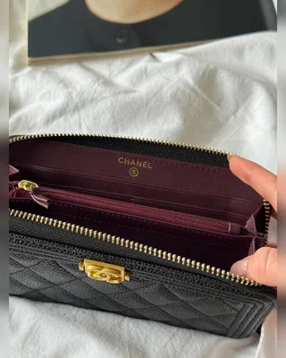 Chanel Wallet Boy Black Gold — головне фото товару
