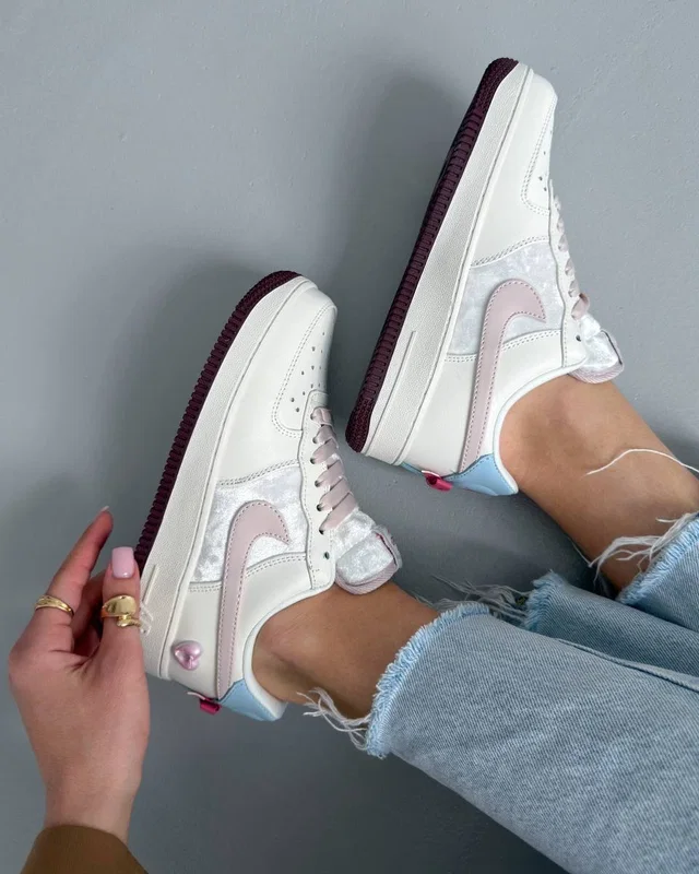 Nike Low Valentine`s Day — головне фото товару