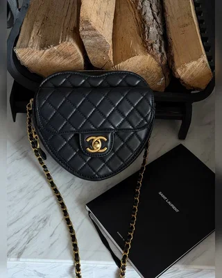 Chanel Heart Chain Clutch Bag Black Магнітна Коробка 19x17x7 — головне фото товару