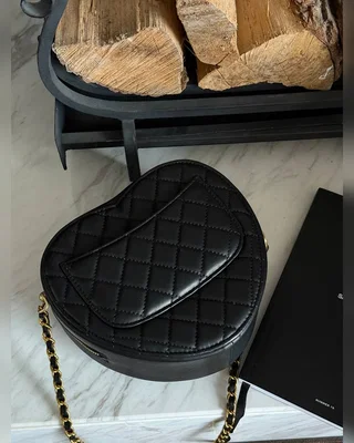 Chanel Heart Chain Clutch Bag Black Магнітна Коробка 19x17x7 — головне фото товару