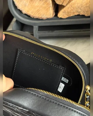 Chanel Heart Chain Clutch Bag Black Магнітна Коробка 19x17x7 — головне фото товару
