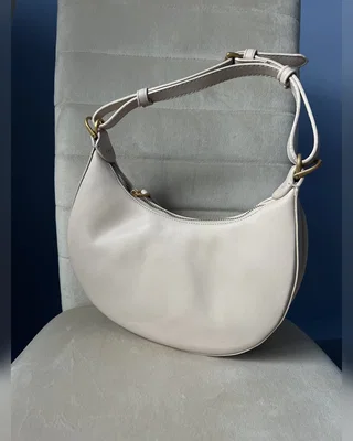 Fendi Hobo (beige) — головне фото товару
