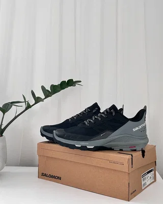 Salomon Wmns Outpulse GORE-TEX 'Black Stormy Weather' L41588300 — головне фото товару