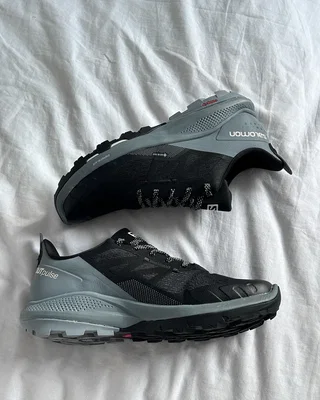 Salomon Wmns Outpulse GORE-TEX 'Black Stormy Weather' L41588300 — головне фото товару