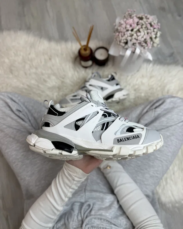 Balenciaga track white black — головне фото товару