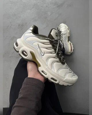 Nike Air Max Plus TN Light Bone Olive — головне фото товару