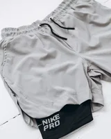 Nike Шорти Nike сірі — головне фото товару