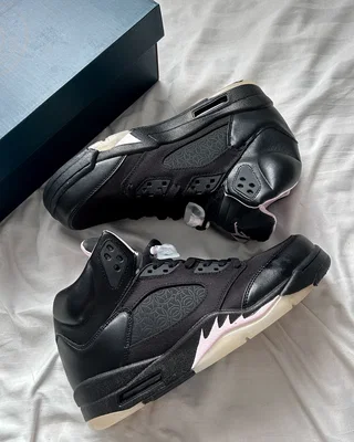 Nike Paris Saint-Germain x Air Jordan 5 Retro 'Off Noir' — головне фото товару